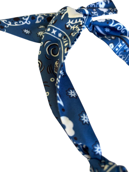 Cheyenne Scarf Necklace with Heart Pendant (Navy or Red)