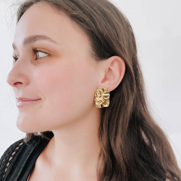 Radient Gold Crinkle Earrings