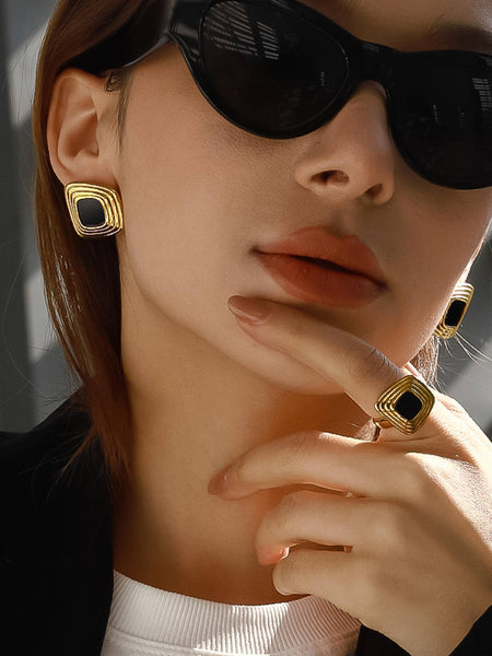 Solenne Enamel Square Earrings